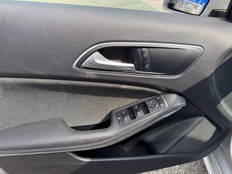 Mercedes-Benz A-Class - 27