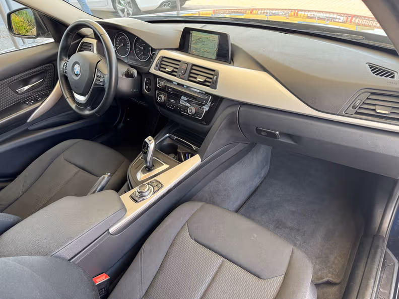 BMW 3 series - 8