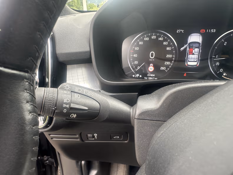 Volvo XC40 - 38