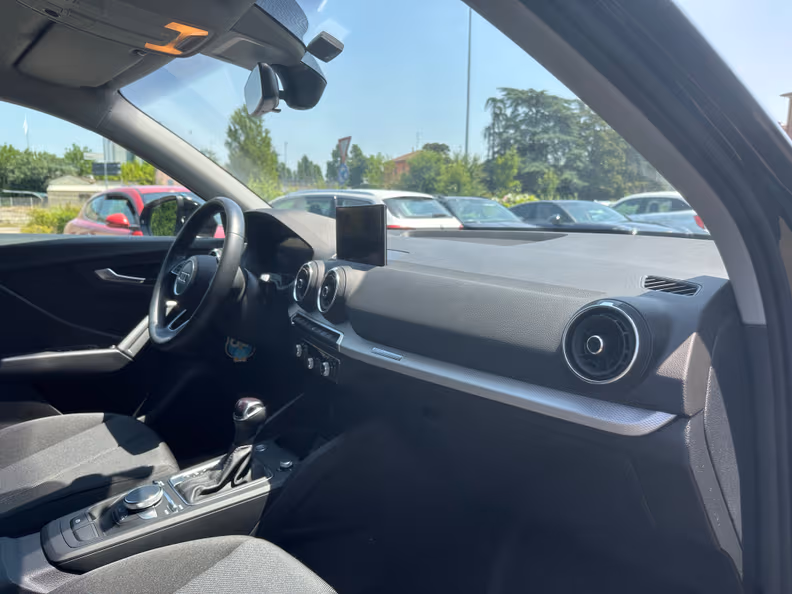 Audi Q2 - 17