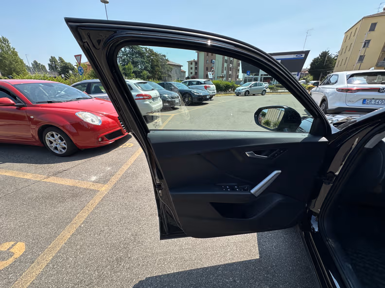 Audi Q2 - 18