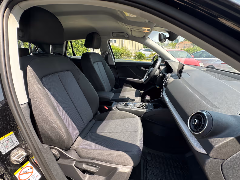 Audi Q2 - 25