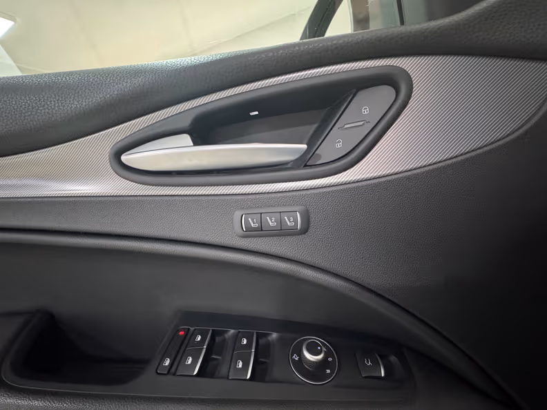 Alfa Romeo Stelvio - 13
