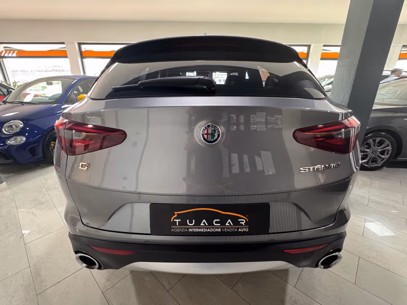 Alfa Romeo Stelvio - 4