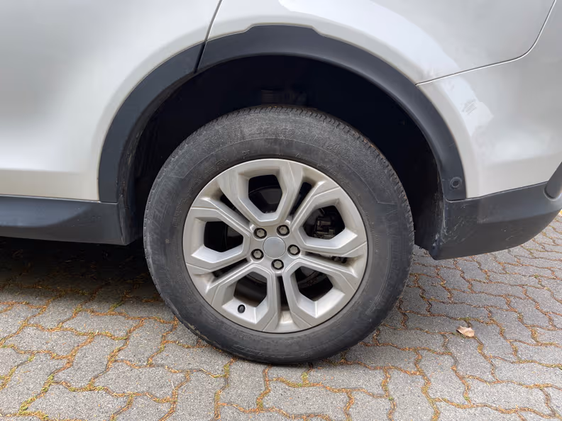 Land Rover Discovery Sport - 49