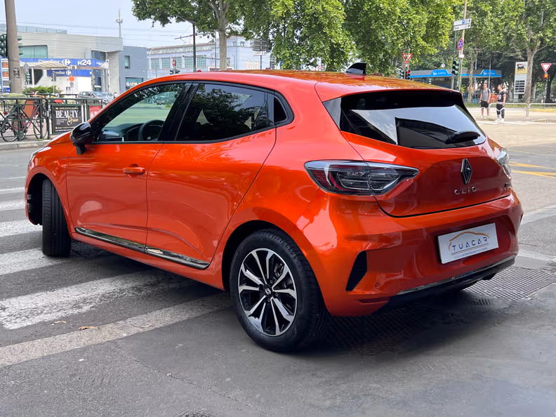 Renault Clio - 6