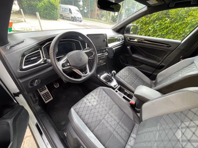 VW T-ROC - 27