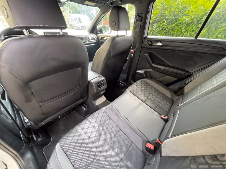 VW T-ROC - 33