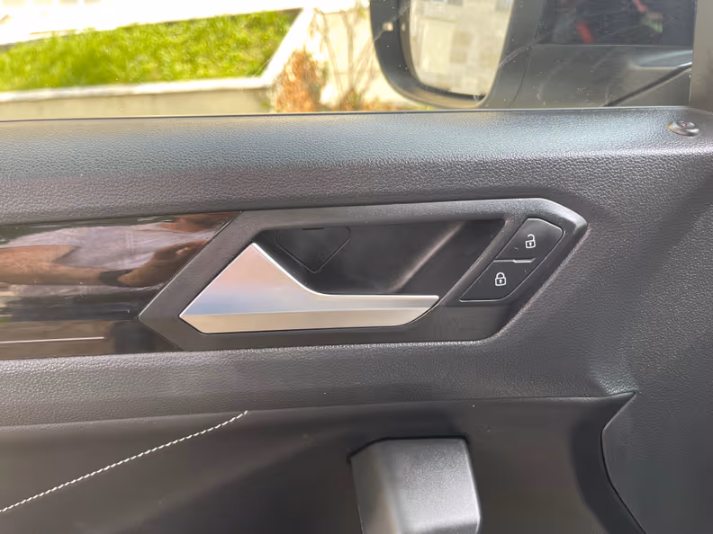 VW T-ROC - 38