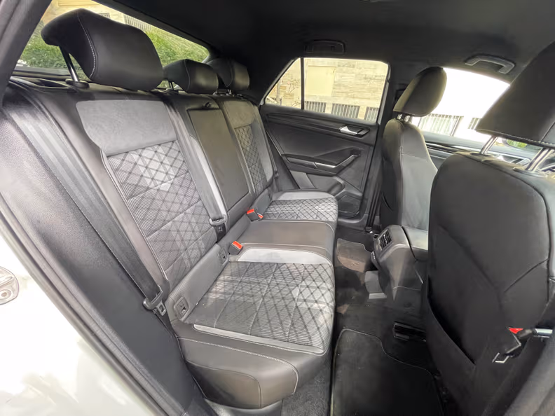 VW T-ROC - 30