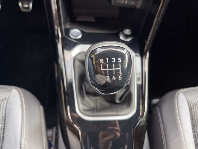 VW T-ROC - 15