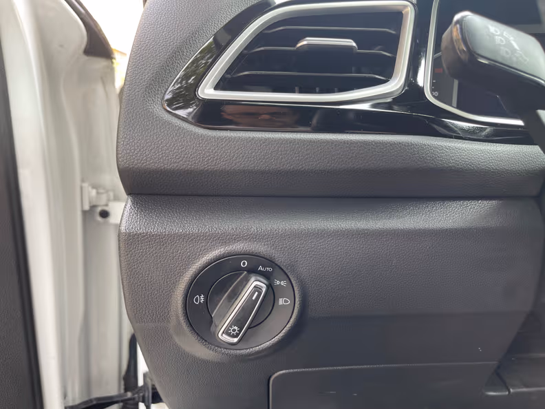 VW T-ROC - 24
