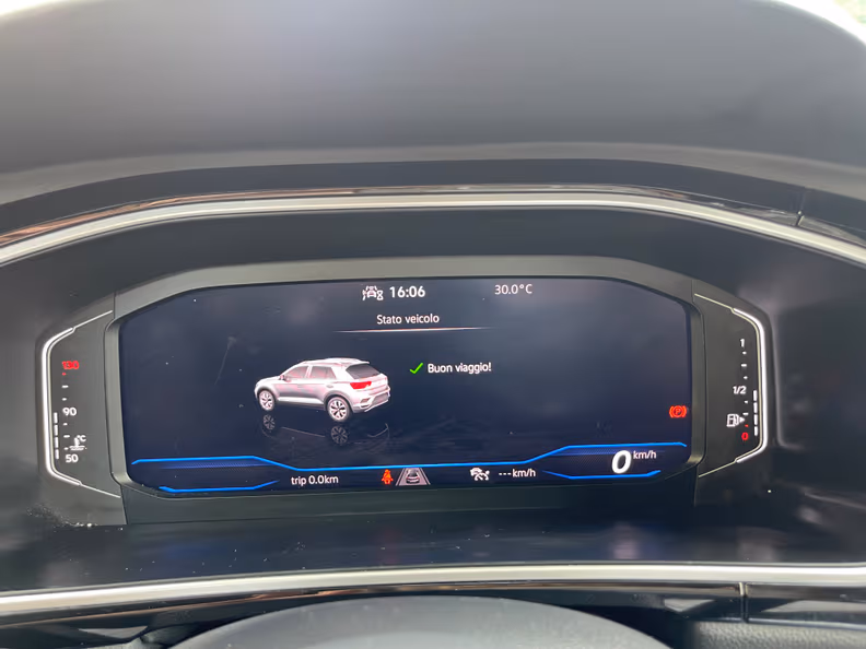 VW T-ROC - 35