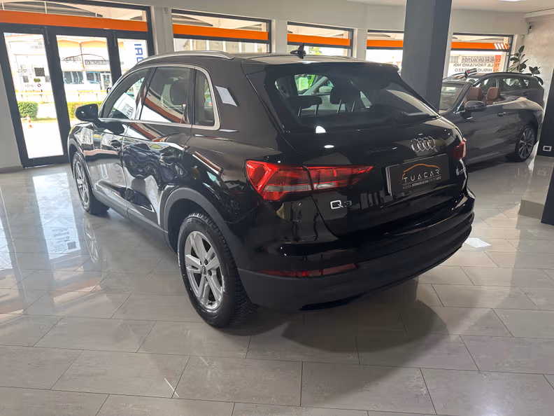 Audi Q3 - 3