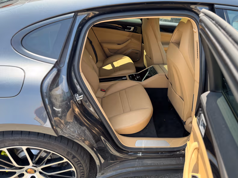 Porsche Panamera - 28