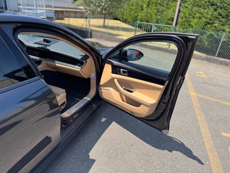 Porsche Panamera - 29