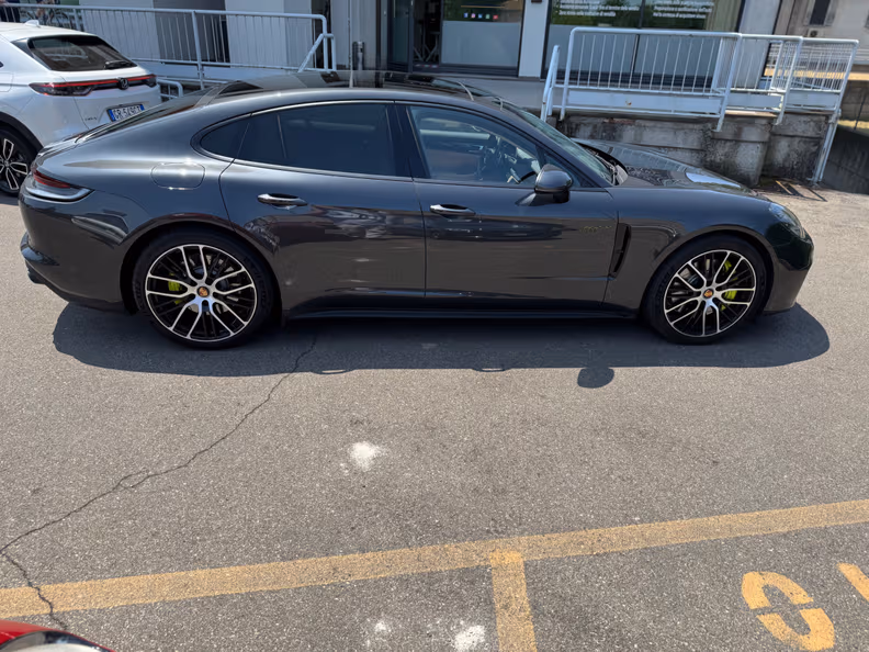Porsche Panamera - 6