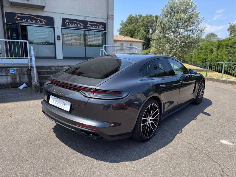 Porsche Panamera - 5