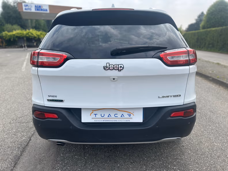 Jeep Cherokee - 6