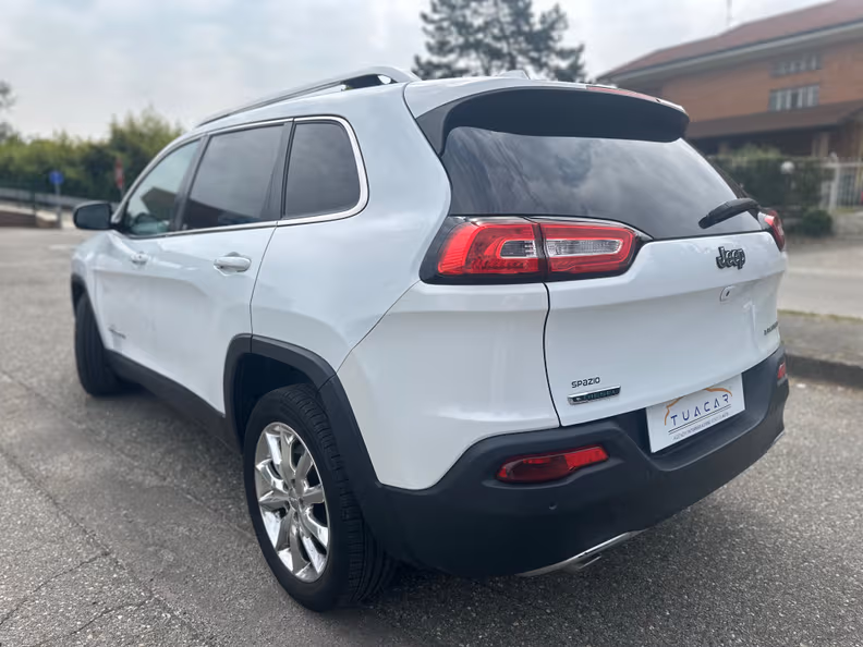 Jeep Cherokee - 7