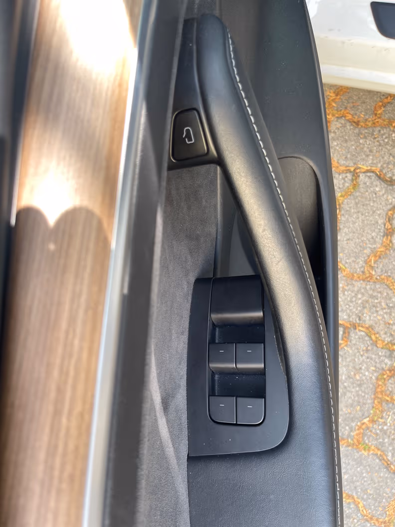 Tesla Model 3 - 27