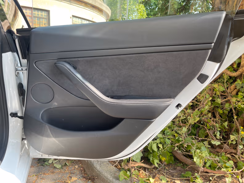 Tesla Model 3 - 29