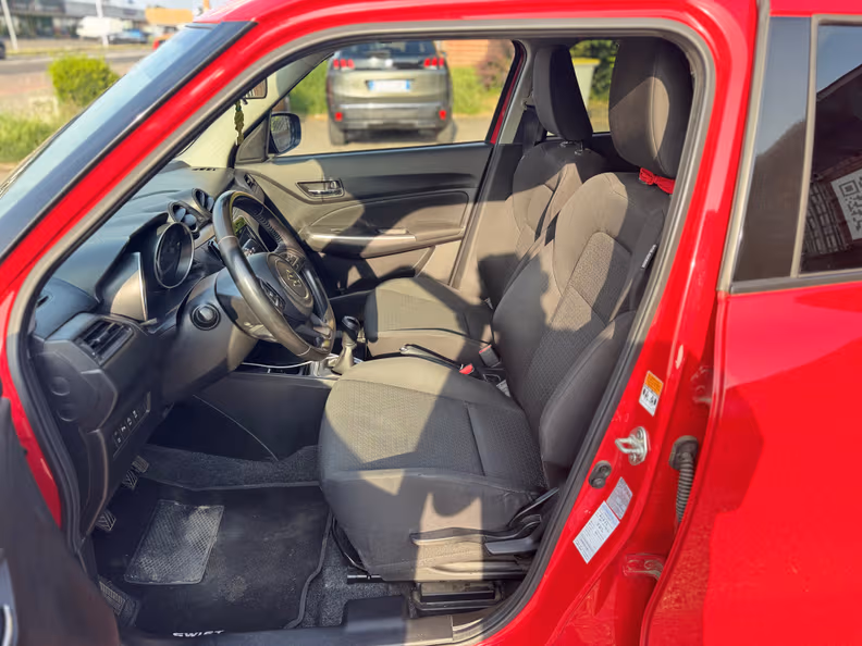 Suzuki Swift - 14