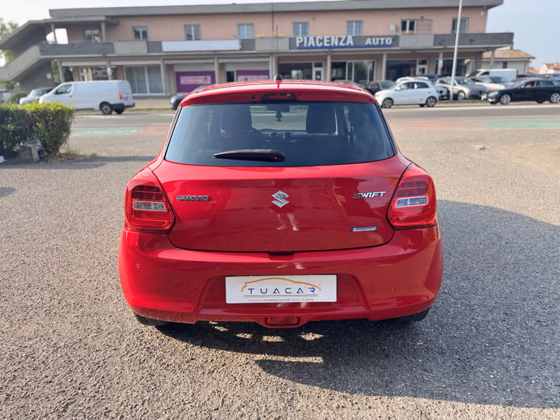Suzuki Swift - 4