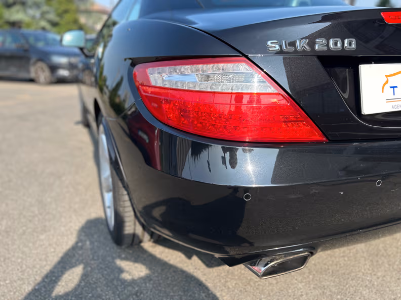 Mercedes-Benz SLK-Class - 22