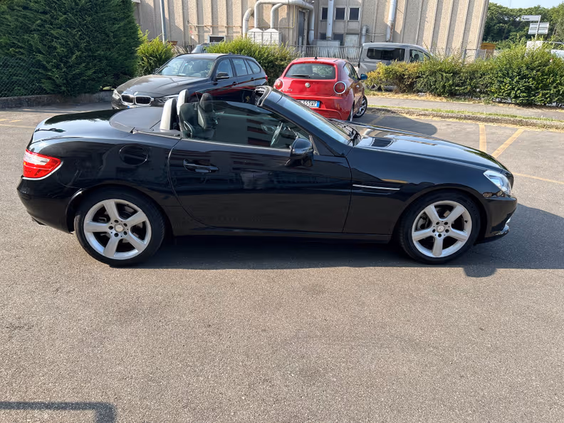 Mercedes-Benz SLK-Class - 6