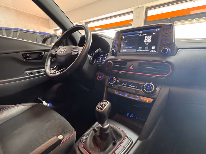 Hyundai Kona - 11