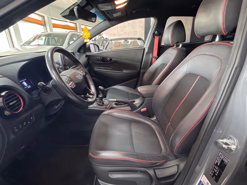 Hyundai Kona - 7