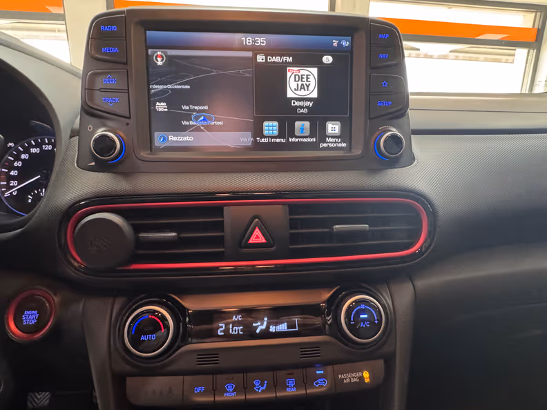Hyundai Kona - 9