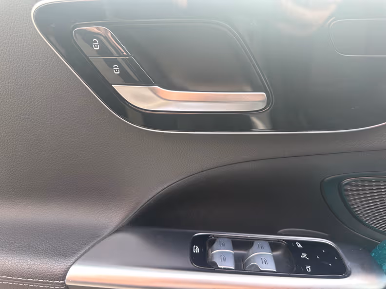Mercedes-Benz C-Class - 30