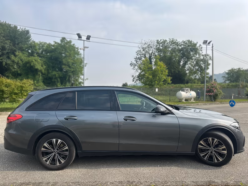 Mercedes-Benz C-Class - 5