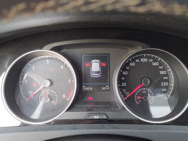 VW Golf - 11