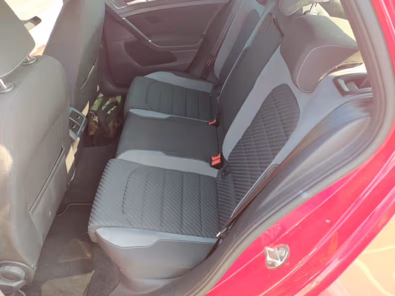 VW Golf - 38