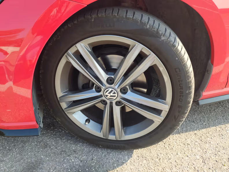 VW Golf - 13