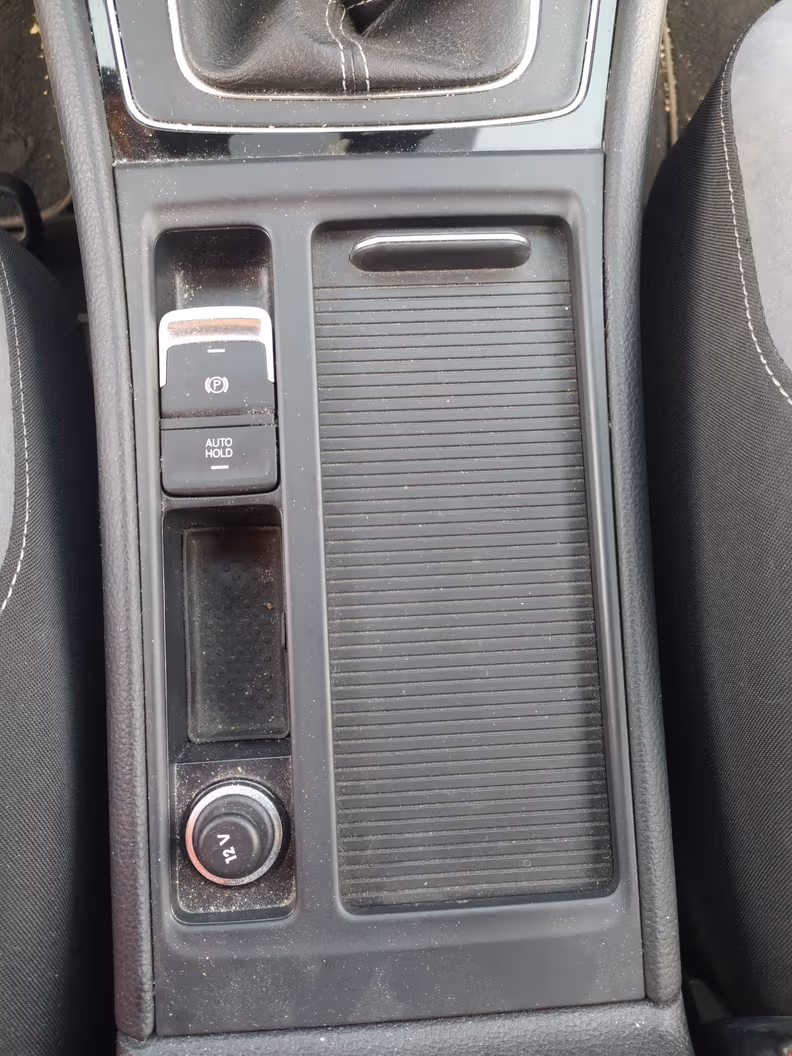 VW Golf - 48