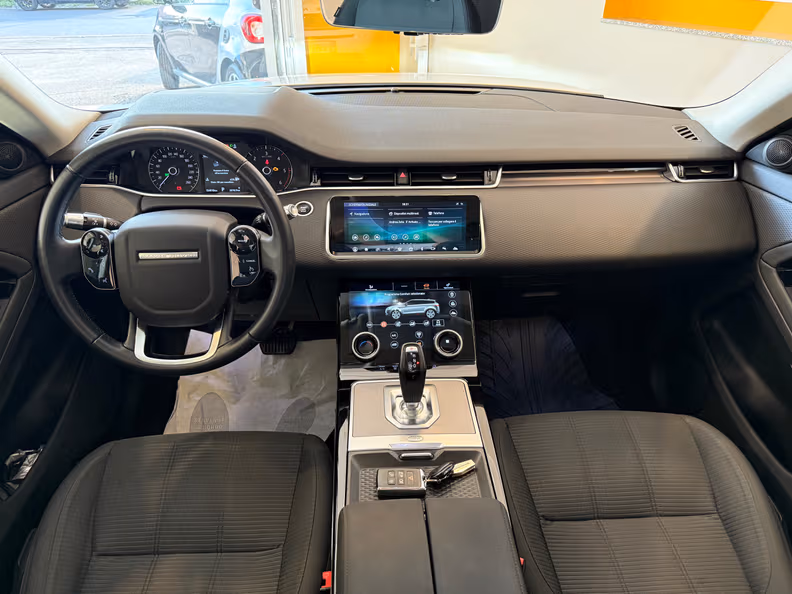 Land Rover Range Rover Evoque - 12