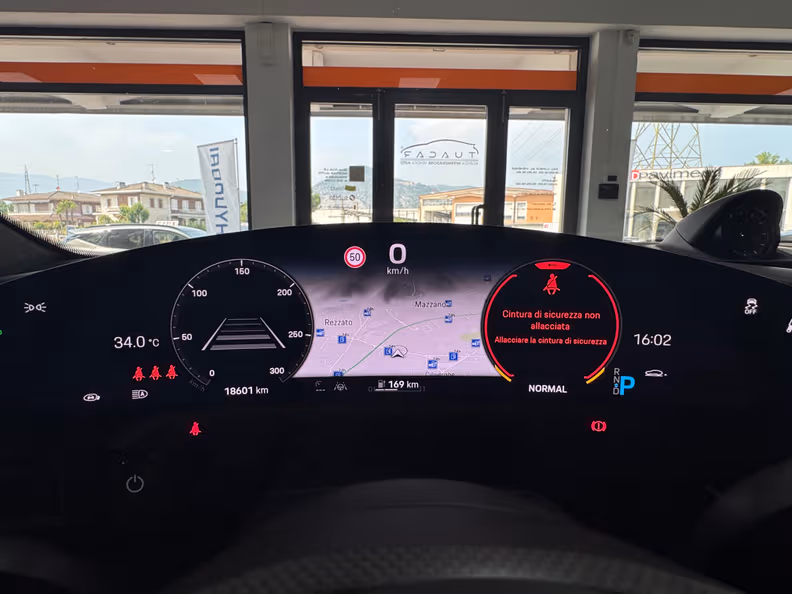 Porsche Taycan - 19