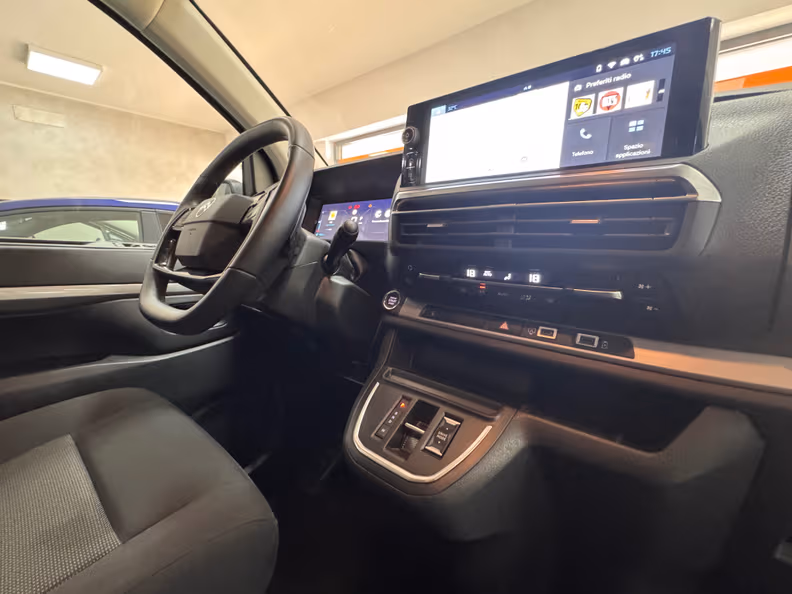 Citroën Spacetourer - 15