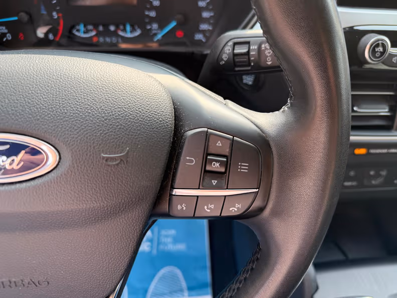 Ford Kuga - 15