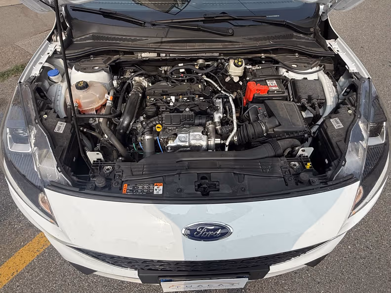 Ford Kuga - 31