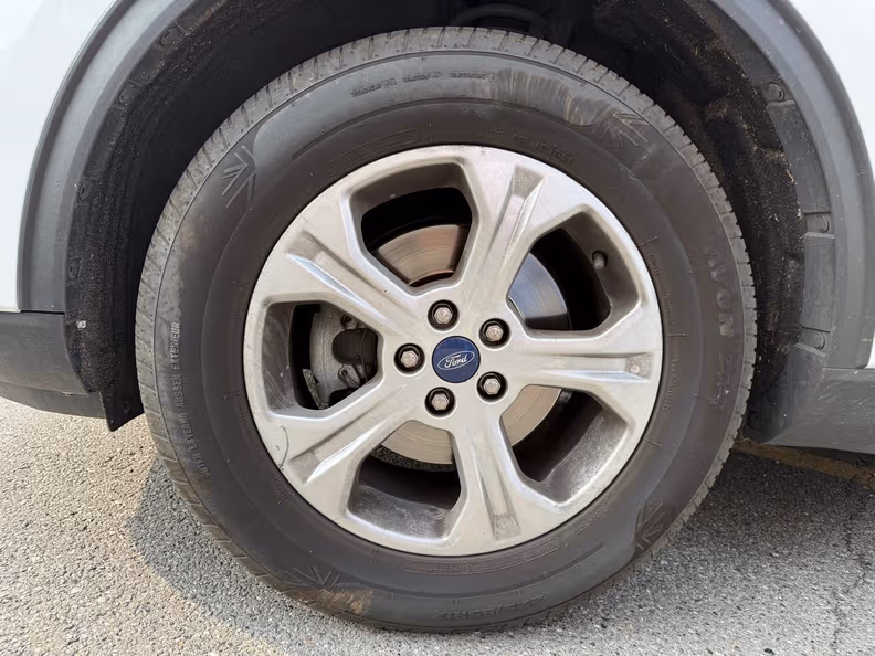 Ford Kuga - 33