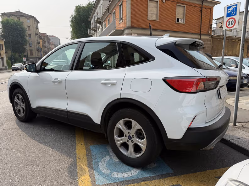 Ford Kuga - 5