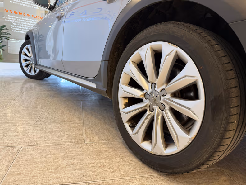Audi A4 - 8