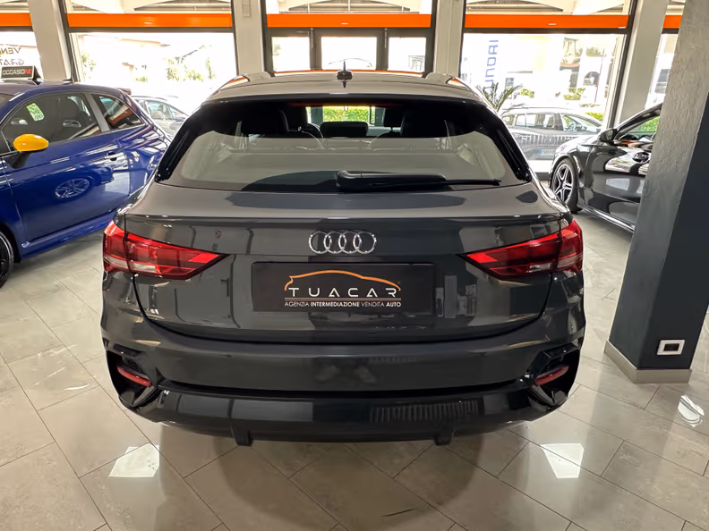 Audi Q3 - 4