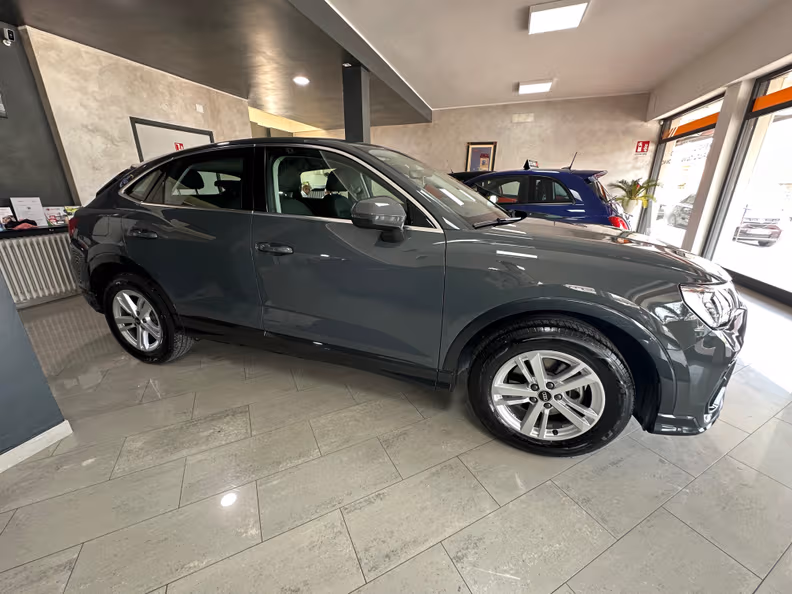 Audi Q3 - 6
