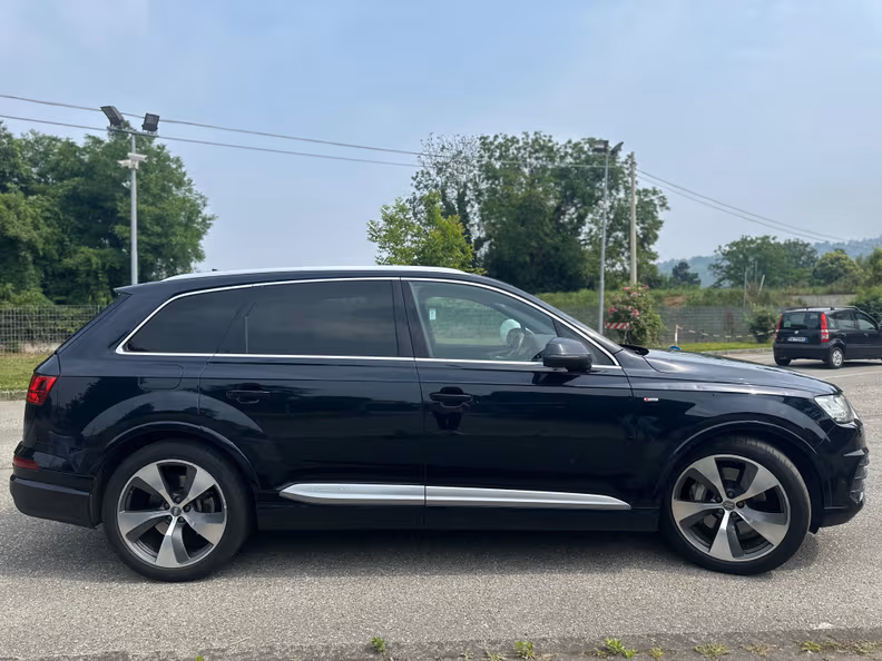 Audi Q7 - 4